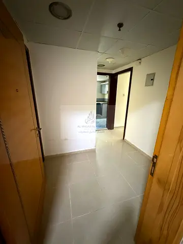 **1 BEDROOM + LIVING ROOM FOR RENT – AL TAawun, SHARJAH** Available for annual rent in Al Taawun, Sharjah. Prime location: * Close to Arab Mall * C