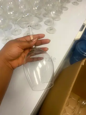 Set of clear wine glasses - used, good condition