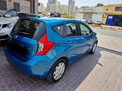 2015 Nissan VERSA 照片 2