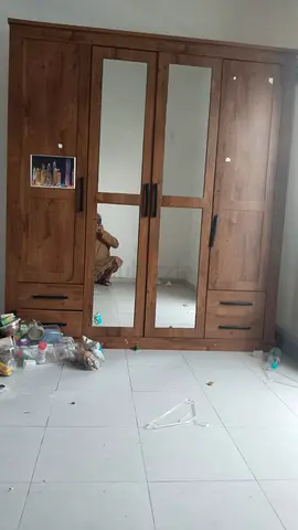 Wardrobe almost new for sale 700dh