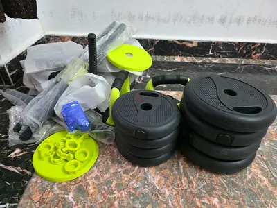 30 Kg Adjustable Dumbbell/Barbell Set with Plates and Handles - Brand new