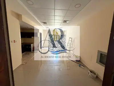 استوديو واسع للإيجار السنوي في الروضة 1
