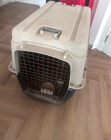 Sturdy big Pet Carrier / Travel Crate - Used