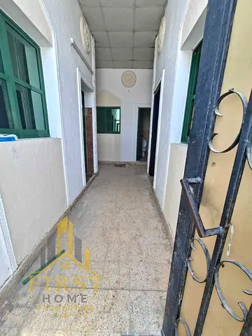 SPACIOUS 2 BHK VILLA JUST 35K ONE MASTER BEDROOM INSIDE AC READY TO MOVE