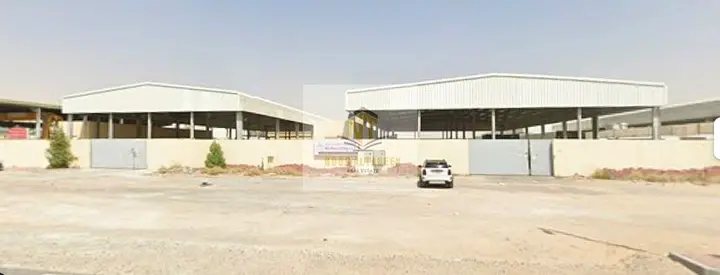 Warehouse for sale in Al Sajaa; freehold ownership for Arabs and 99-year leasehold for other nationalities. Prime location just one minute from Emirat