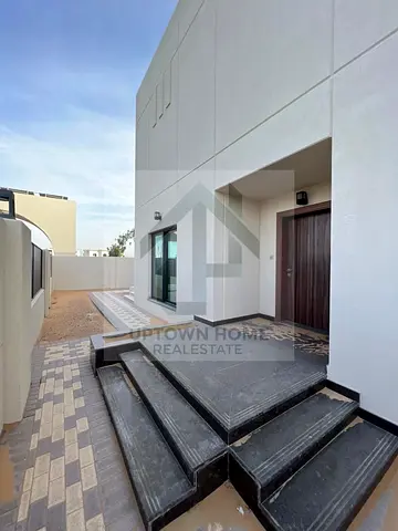 4 bed/ ready to move/new / corner