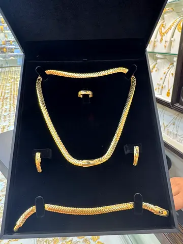 Brand New Monaco Chain 18K Gold Set (39.73g) - Save Over AED 2,000!