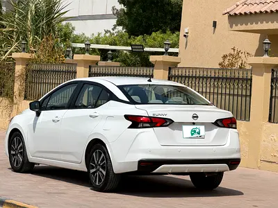 2022 Nissan SUNNY 照片 4