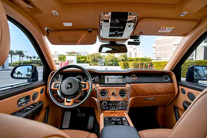 صورة 18 لـ 2019 ROLLS-ROYCE CULLINAN