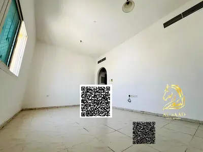 استديو واسع ومميز للإيجار السنوي في النعيمية يتميز بمطبخ منفصل وتكييف مركزي
