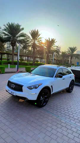 Infiniti QX70 Elite Sport S 2017 | GCC Specs | Low Mileage