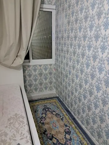 room for 1 lady