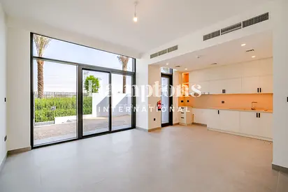 Vacant | Near to Pool Gym | Bright Unit
