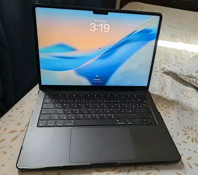 Apple MacBook Pro 14" (Late 2024) – M4 (10-Core CPU/GPU), 16GB RAM, 1TB SSD – Space Black