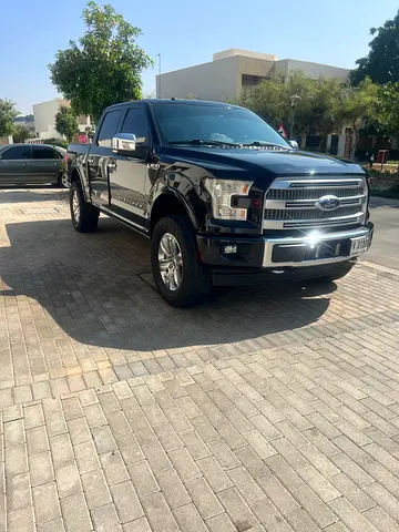 2017 Ford F-150 Platinum | Canadian Specs | Well Maintained