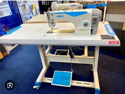 Jack Industrial Sewing Machine with Table and Pedal - Good Working Condition New