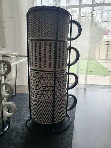 Coffee mugs with stand