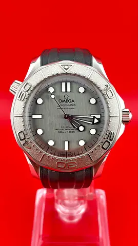 Omega Seamaster Diver 300M | 42mm | Full Set (2025) — Like New Condition