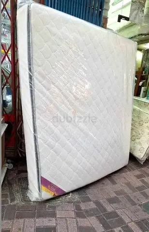 180x200cm king size top pillow mattress. Same day delivery available