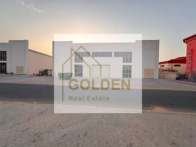 فرصة استثمارية مميزة لامتلاك أو استئجار مستودع صناعي حديث في موقع استراتيجي على الواجهة الرئيسية بمنطقة أم القيوين الصناعية، مع سهولة وصول للشاحنات والمركبات الثقيلة.