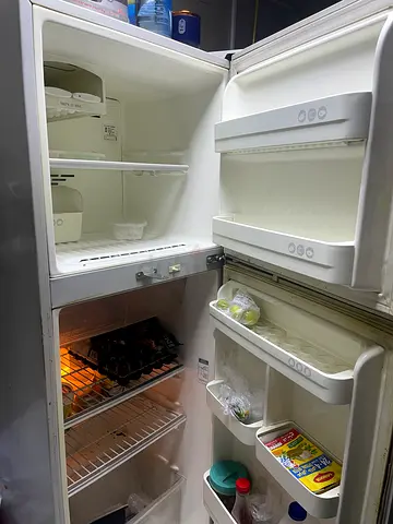 Top-opening Chest Freezer in Good Working Condition