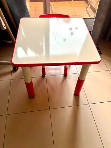 Home Centre Kids Table and Chair Set - height adjustable, White & Red, excellent Condition