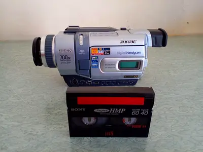 Sony Hi8 8mm Cassette Camcorder