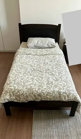 Single wooden bed frame WITHOUT mattress - good condition