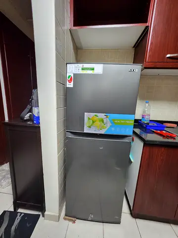 REFRIGERATOR UNDER WARRANTY