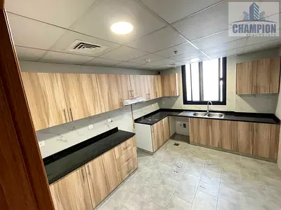 SPACIOUS 3BHK STOREROOM : RENT 98K : GYM : POOL : PARKING 1