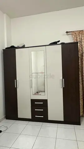 5-door wardrobe with mirror and 3 drawers - good condition