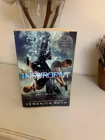 Insurgent book by Veronica Roth