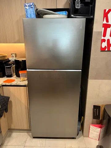 Samsung Top-Freezer Refrigerator in Good Condition