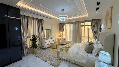 فيلا تصميم كلاسيكي فاخر | 5 غرف ماستر | طابقين وروف | مفروشة |بسعر شامل كل شيء