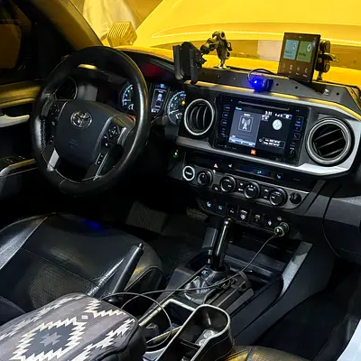 2019 Toyota TACOMA 照片 8