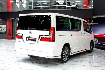 صورة 6 لـ 2023 Toyota GRANVIA
