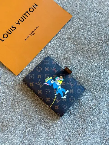 Lv notebook cover