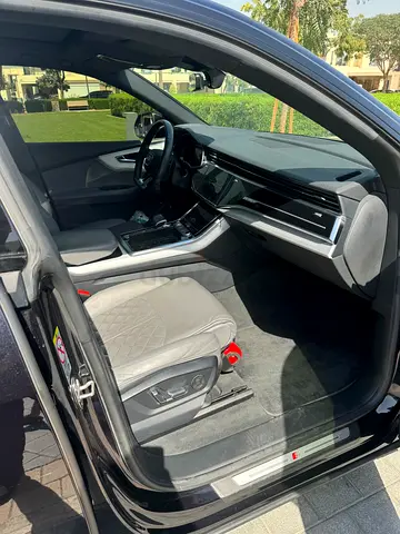Audi Q8 55 TFSI quattro S line, миниатюра 9
