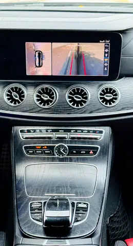 2017 Mercedes-BENZ E-CLASS photo 15