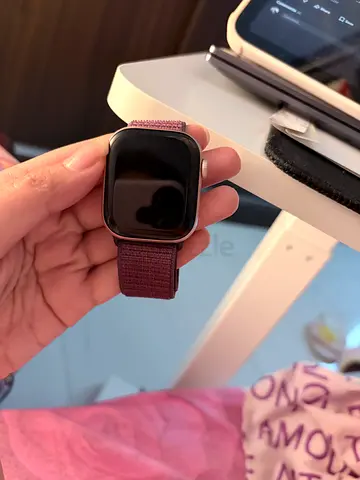 Apple Watch Series 10 Sport Loop band - Plum 42mm