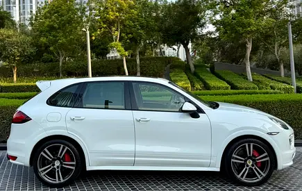 2014 Porsche CAYENNE — миниатюра 5