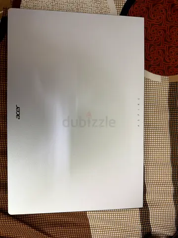 Acer Aspire Silver Laptop - Good Condition with charger - Urgent