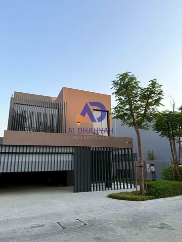 LUXURY CORNER TOWNHOUSE | 3BR | SMART HOME | ATTRACTIVE PRICE | MASAAR KAYA