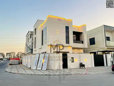 للبيع فيلا مميزة في منطقة الياسمين – عجمان طابقين + روف، موقع استراتيجي كورنر، شامل الماء والكهرباء والمكيفات.