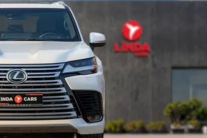 2023 Lexus LX-SERIES photo 3