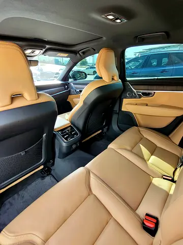 صورة 15 لـ 2023 Volvo S90
