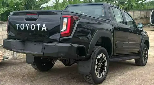 2026 Toyota HILUX 照片 6