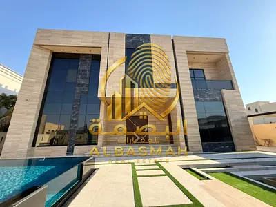 للبيع فيلا فاخرة في الحوشي (الشارقة)