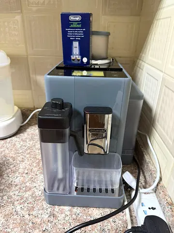 delonghi coffee maker machine only 3 month used