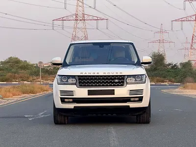 Pristine 2016 Land Rover Range Rover Vogue SE | GCC Specs
